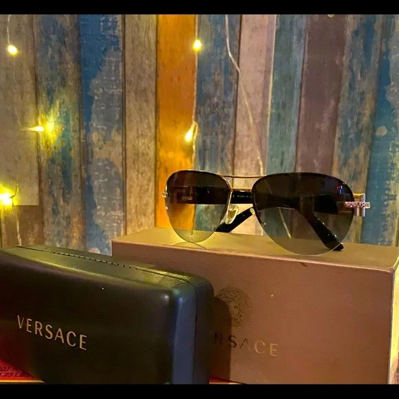 VERSACE Aviator Sunglasses - Picture 4 of 4